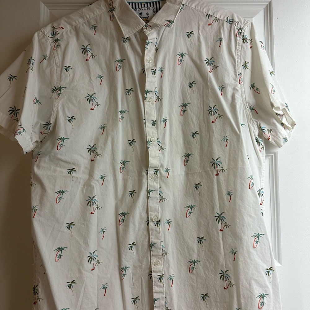 Denim & Flower White and Green Casual Button Down Shirt with Tropical Pattern